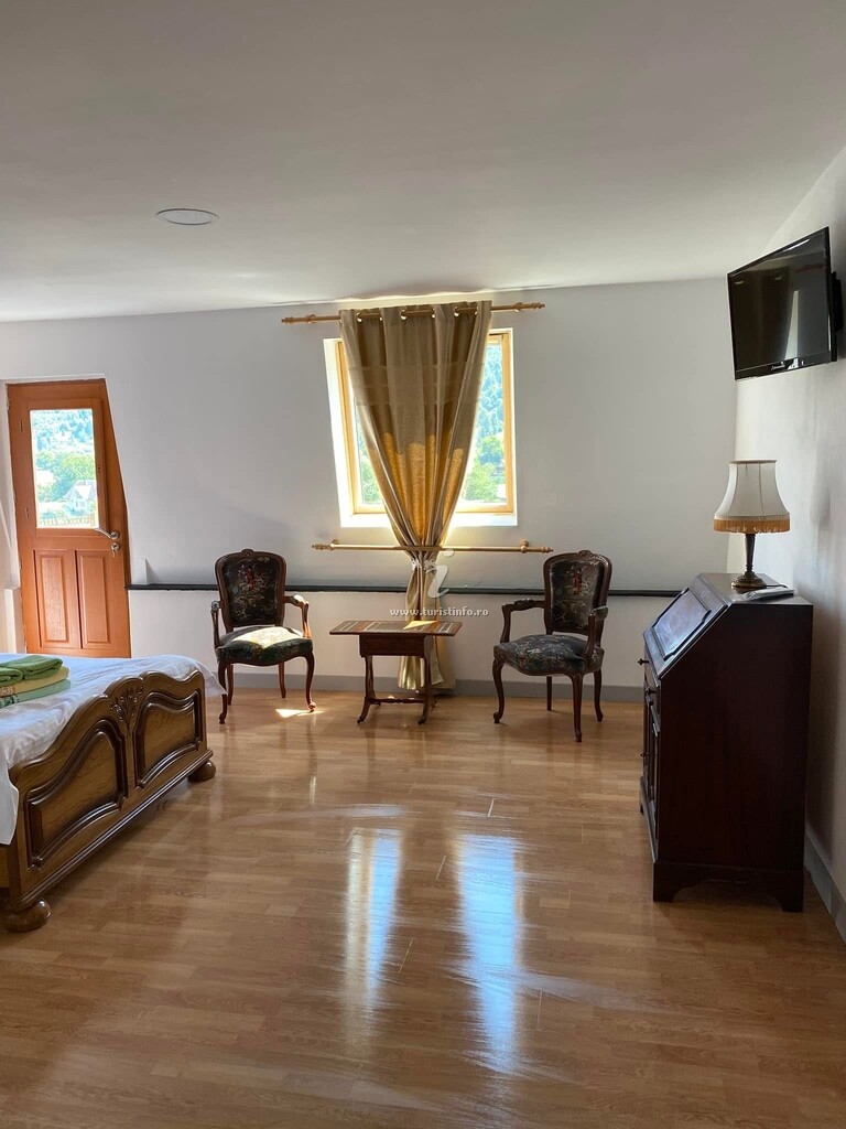 Camere de închiriat Bazil Motoserv