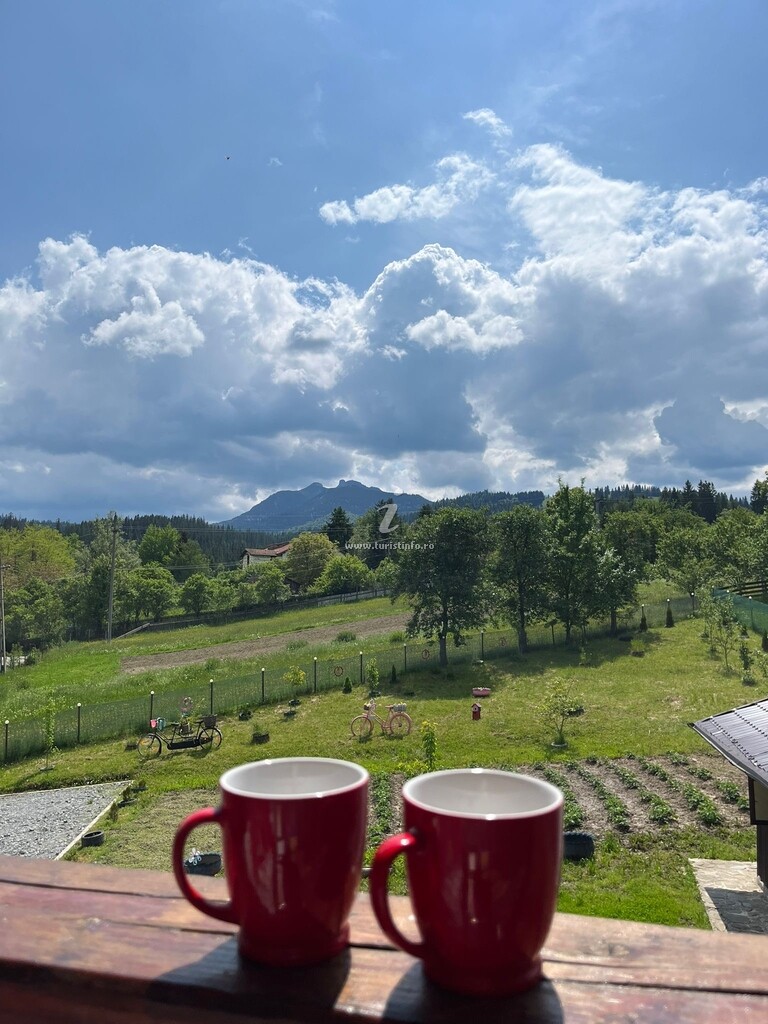 Căsuța Bunicilor de la Munte