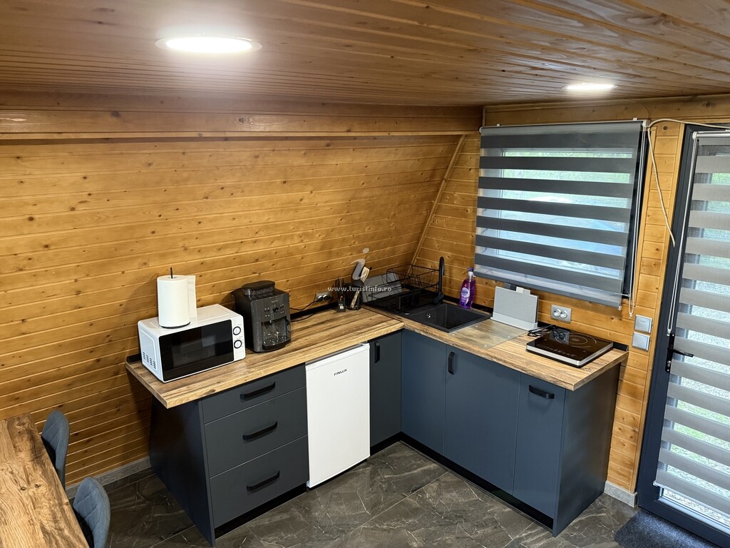 VVV House Residence