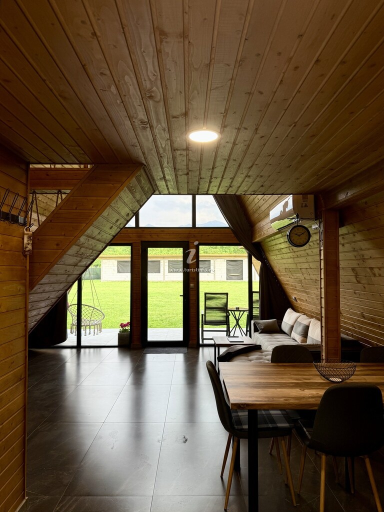 VVV House Residence