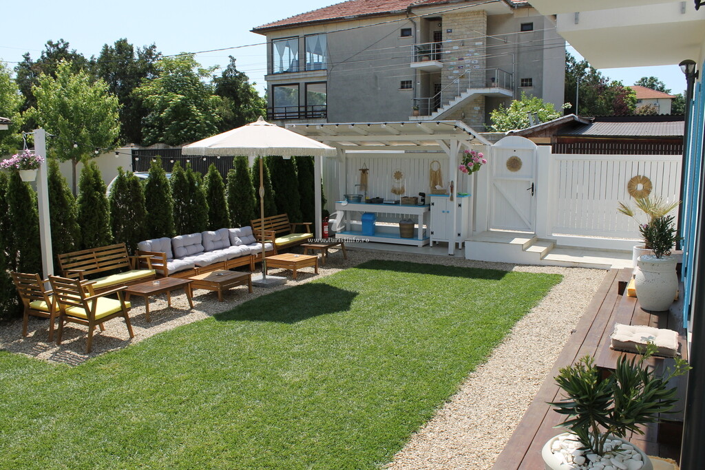 Casa Ayan