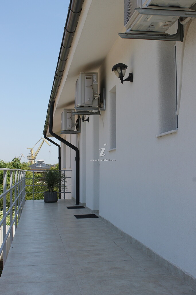 Casa Ayan