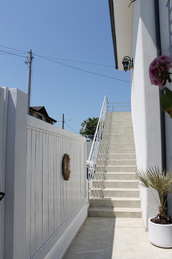 Casa Ayan