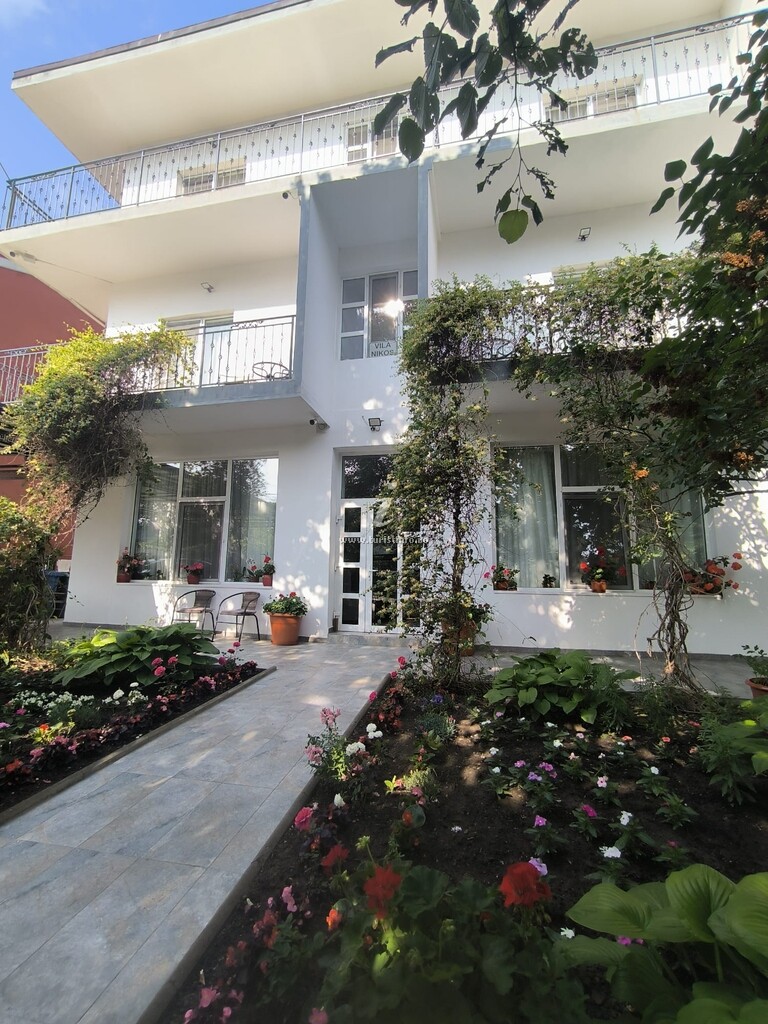 Vila Nikos