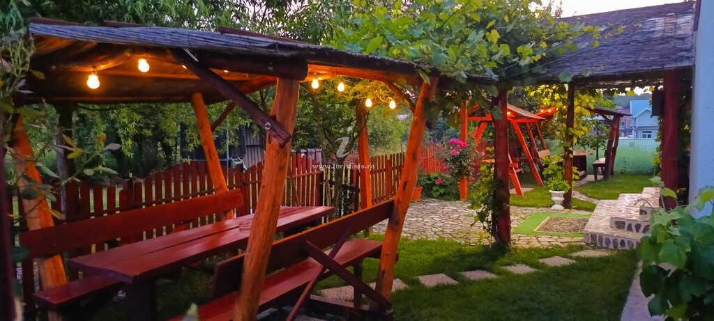 Camere de închiriat Teo