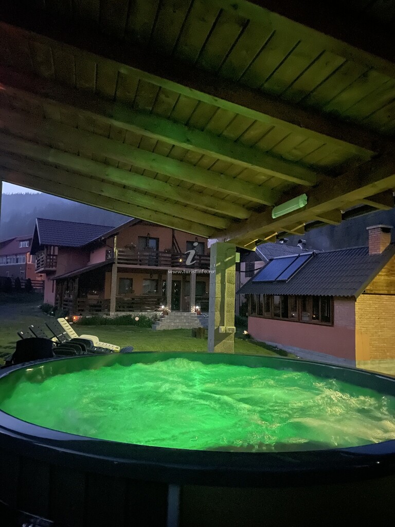 Casa Mona