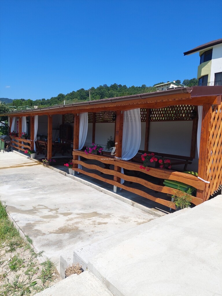 Casa Favorit