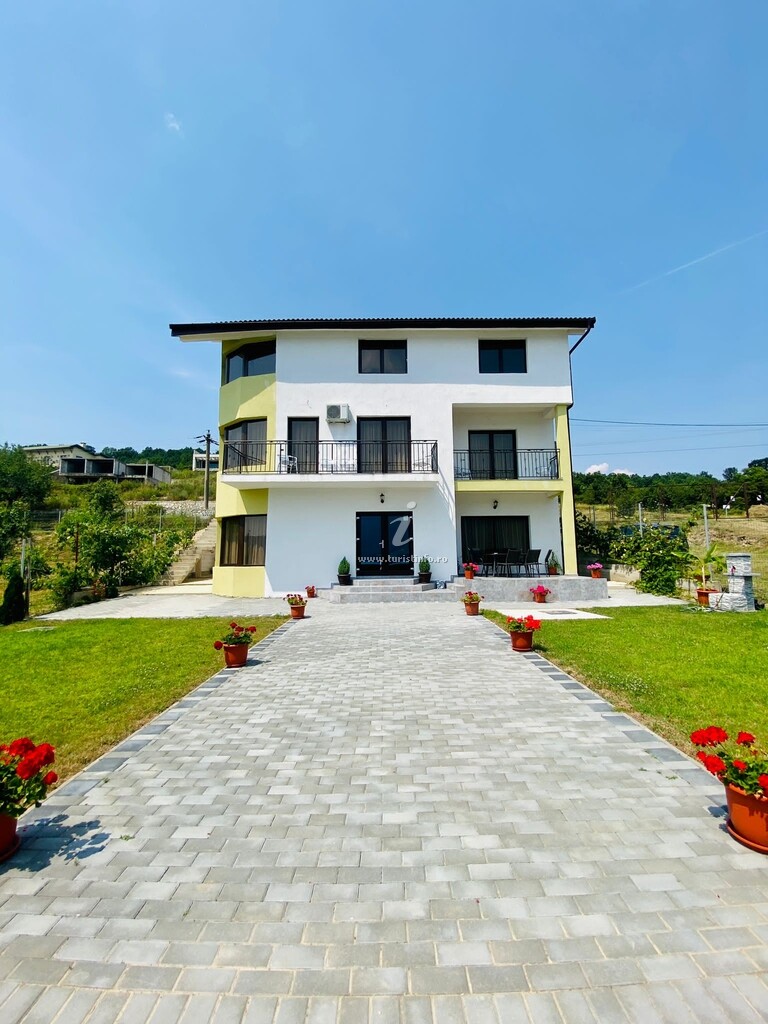 Casa Favorit