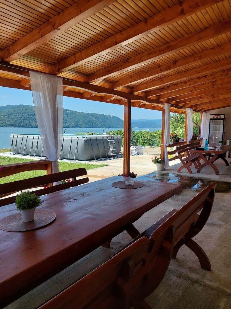 Casa Favorit