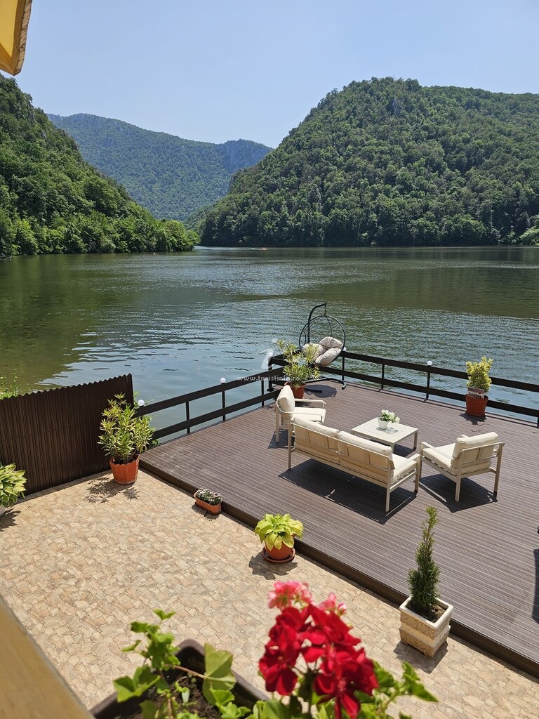 Casa de vacanță Golful Mraconiei