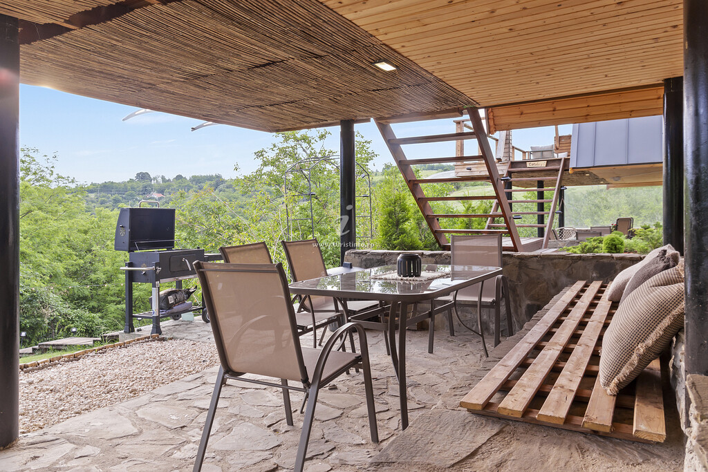 A-frame Arta Chalet