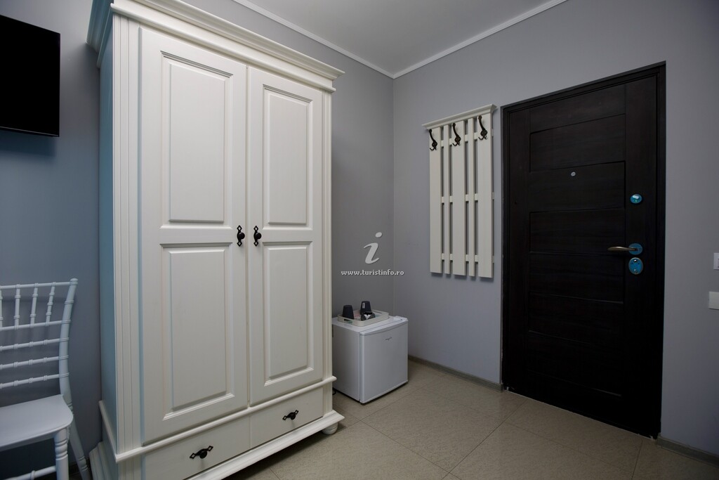 Camere de închiriat Leda