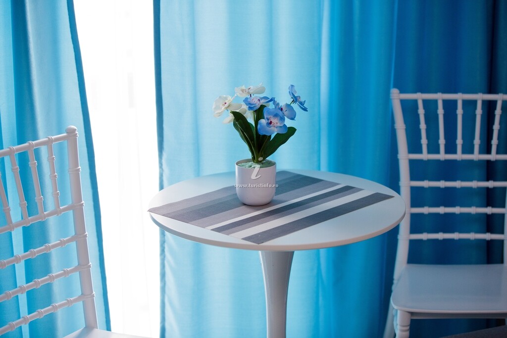 Camere de închiriat Leda