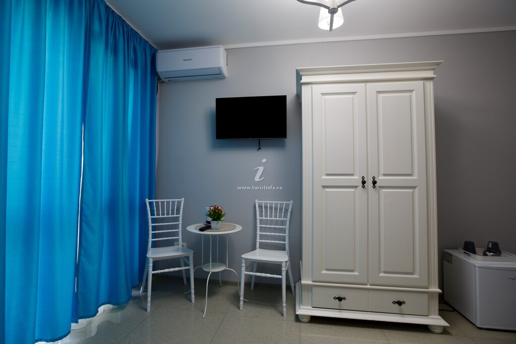 Camere de închiriat Leda