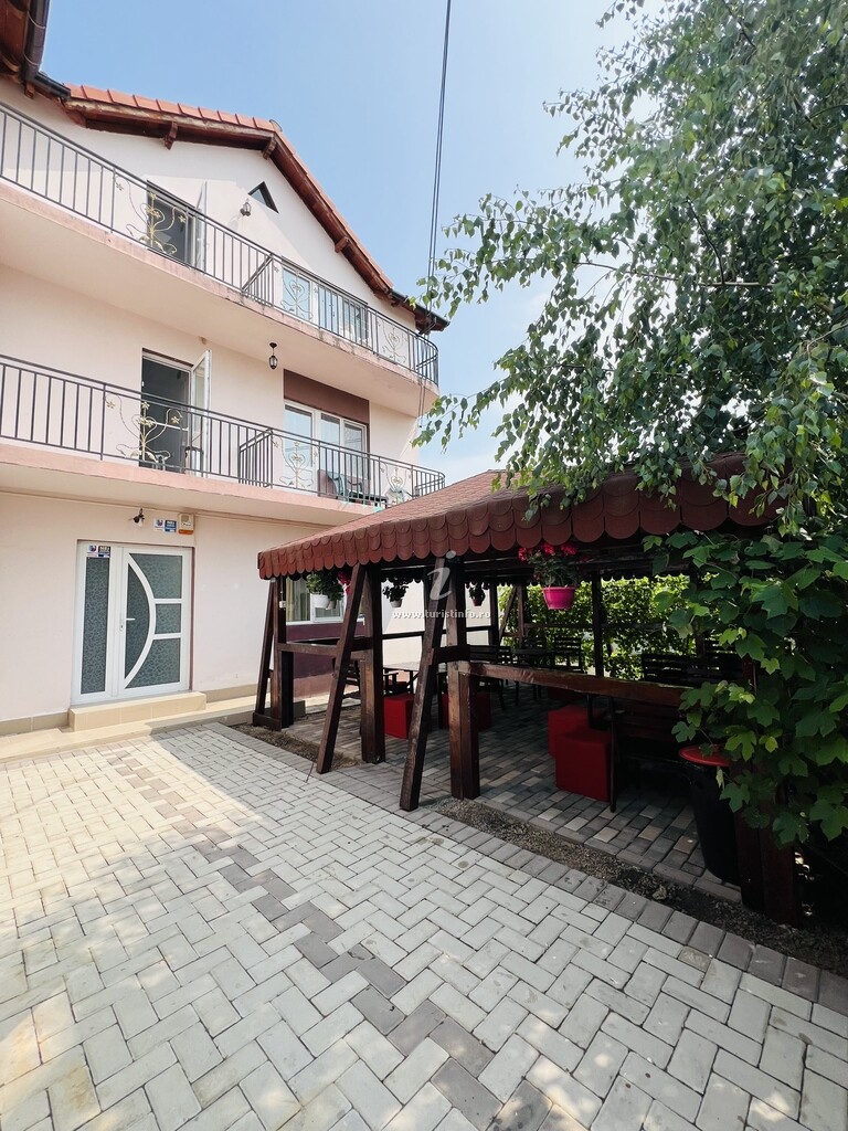 Casa Raysa si Andrei