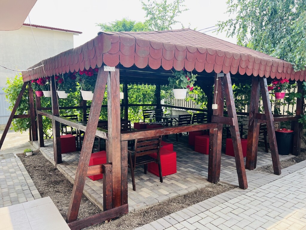 Casa Raysa si Andrei