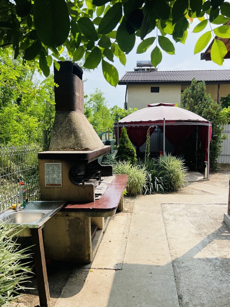 Casa Raysa si Andrei