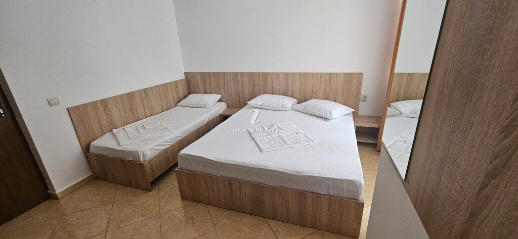 Camere de închiriat Costa-Tora