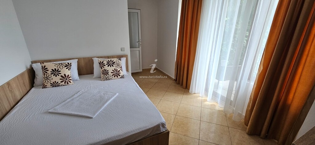 Camere de închiriat Costa-Tora