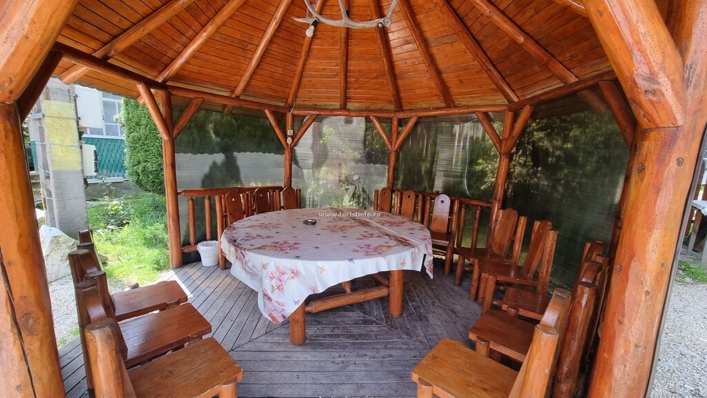 Pensiunea Vila Cerbul