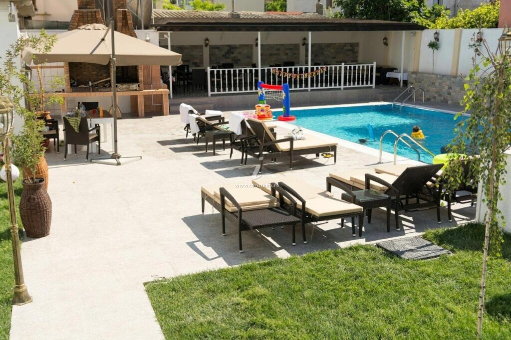Hotel Maraili`s