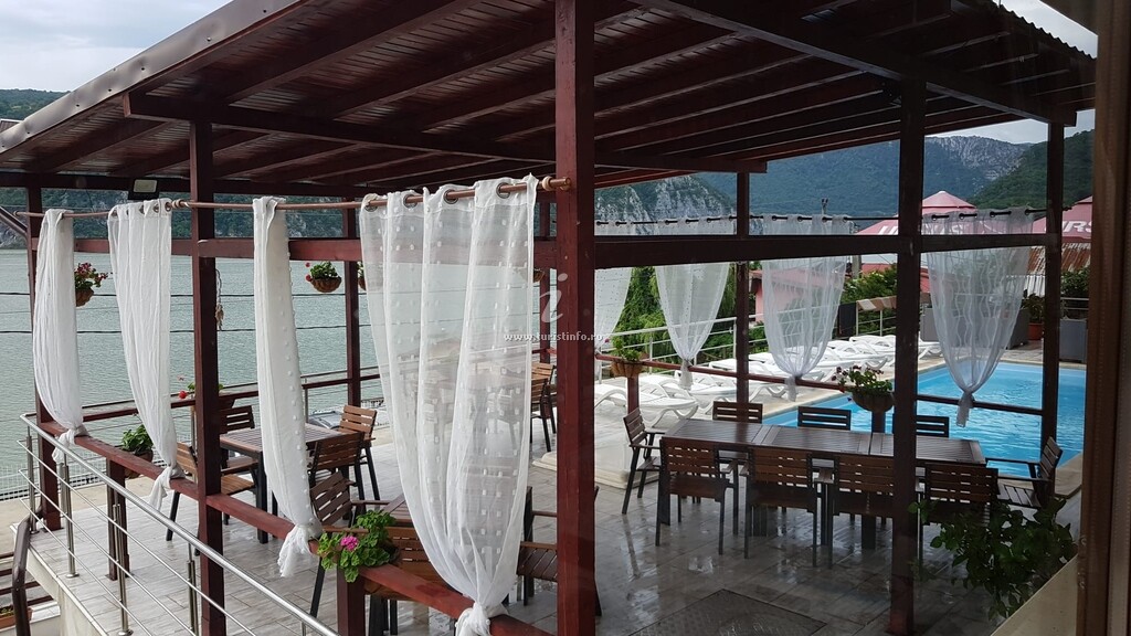 Pensiunea Agroturistică Rozelor