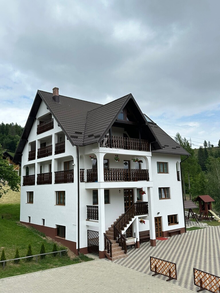 Camere de închiriat Casa Geta