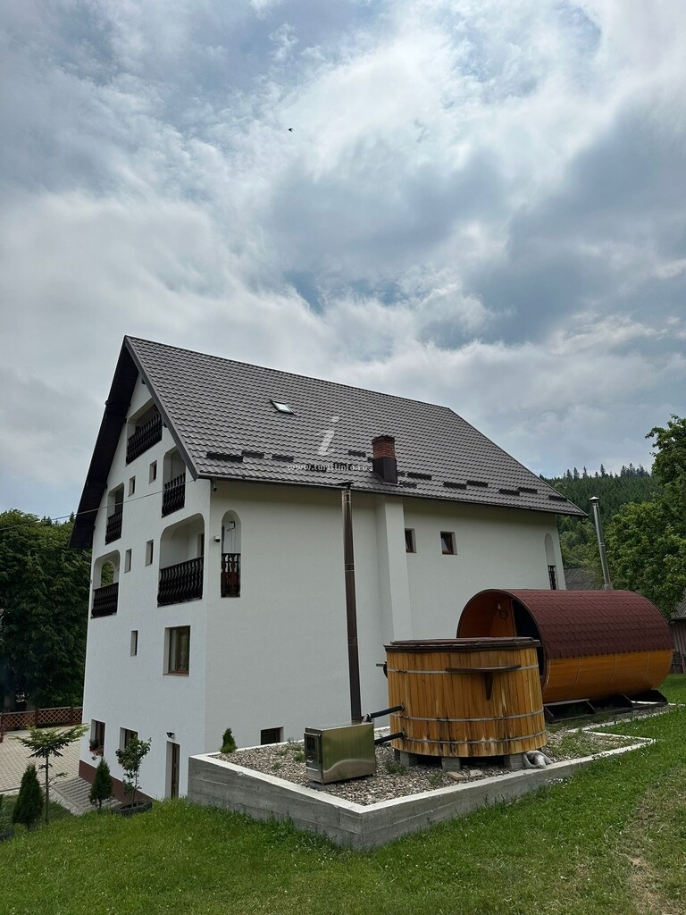 Camere de închiriat Casa Geta
