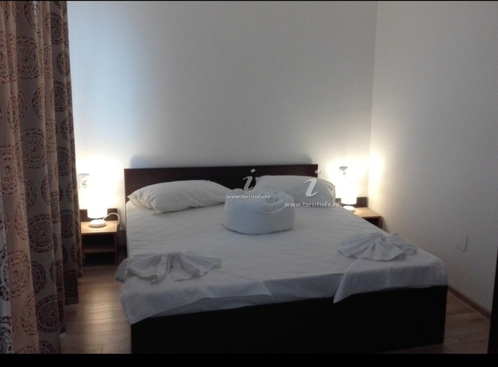 Camere de închiriat M&C