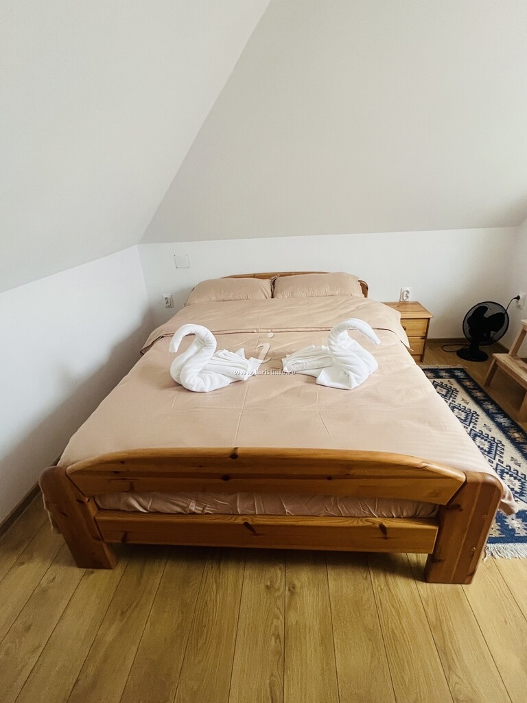 Conacul Perla Bratiei