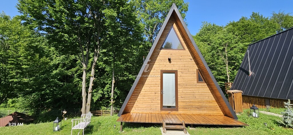 A-frame Mia Cabins
