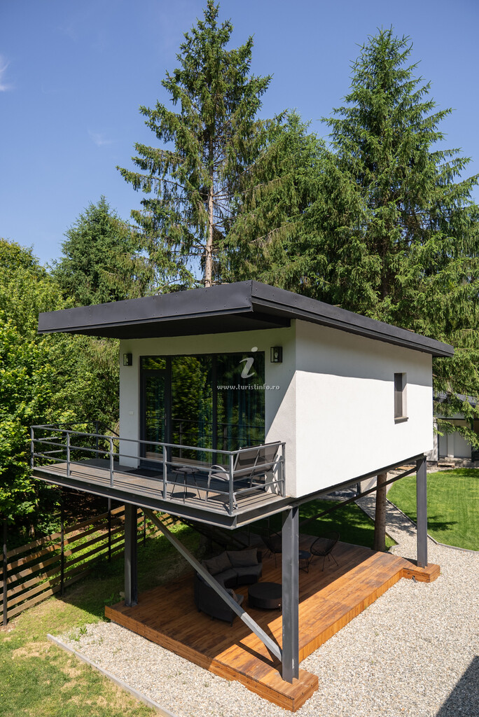 Bungalow Urban Forest House
