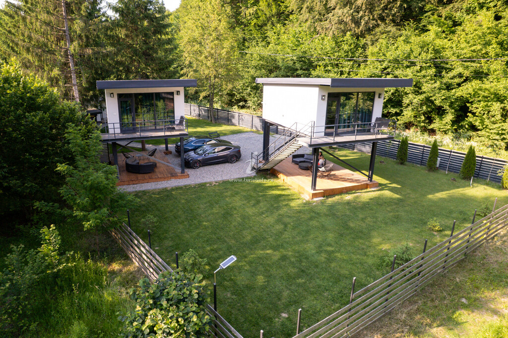 Bungalow Urban Forest House