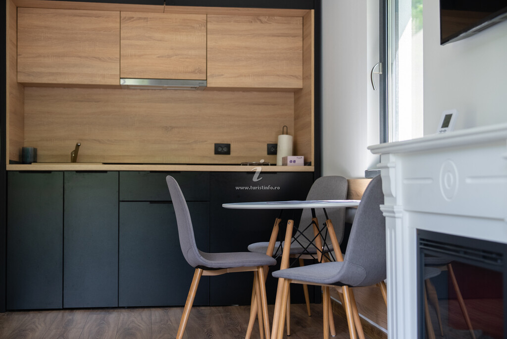 Bungalow Urban Forest House