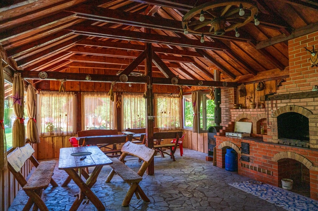 Pensiunea Agroturistică Colț de Rai