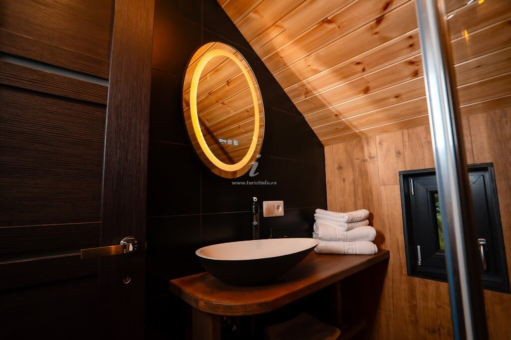 Cabana Mountain Escape Resort