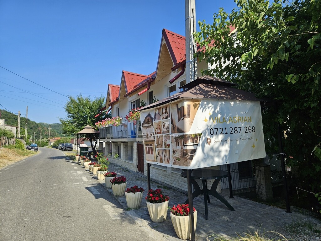 Vila Adrian