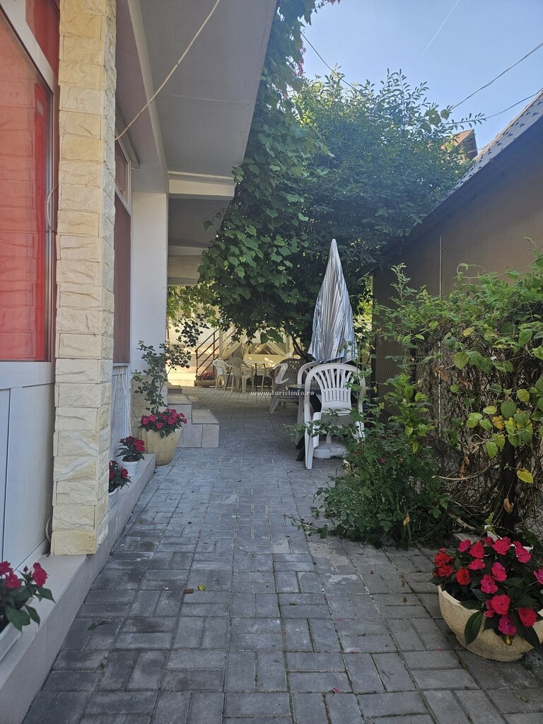 Vila Adrian