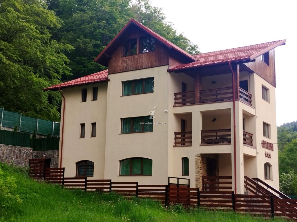 Pensiunea Casa Raisa