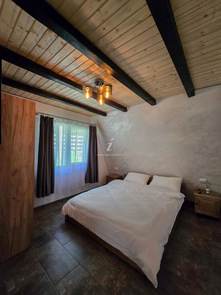 Cabana Împărăția Mlăcilor
