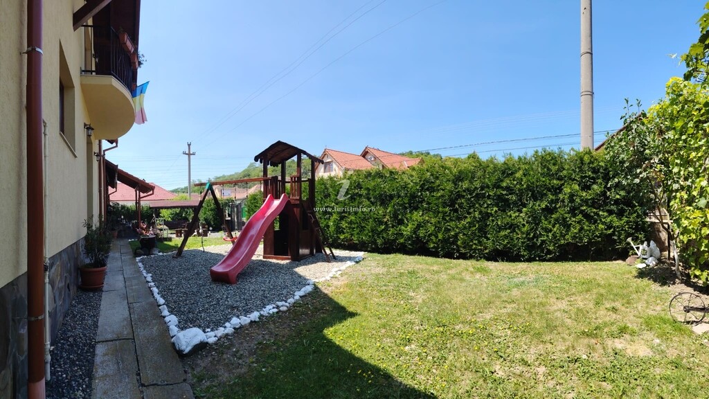 Casa Raisa și Maria