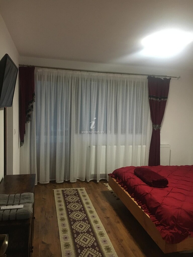 Pensiunea Inima Munților