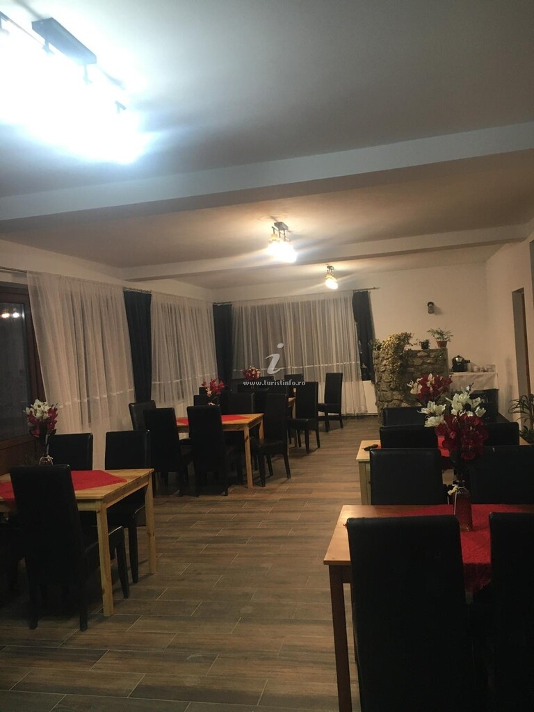 Pensiunea Inima Munților