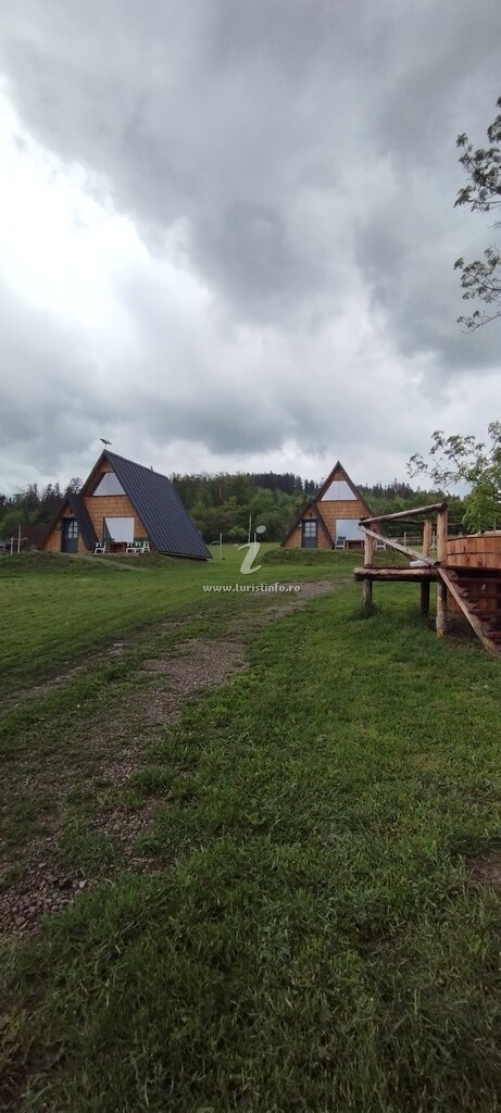 Cabana A-frame la Runc