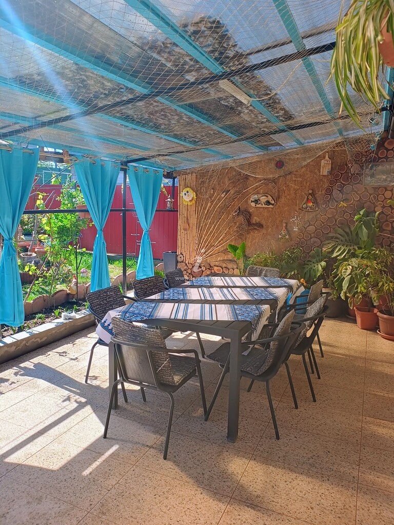 Camere de închiriat Casa Veselă