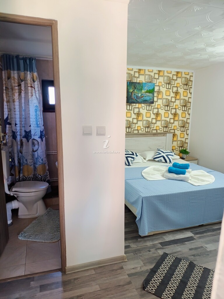 Camere de închiriat Casa Veselă