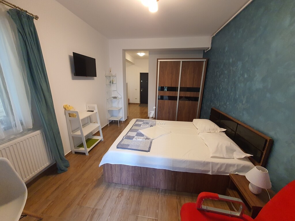 Apartament și garsonieră dublă The Place