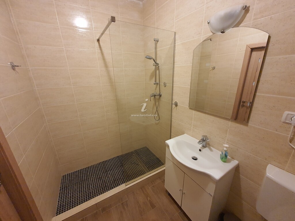 Apartament și garsonieră dublă The Place