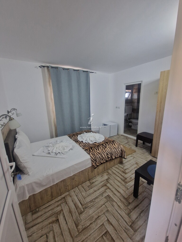 Camere de închiriat Casa Constantin
