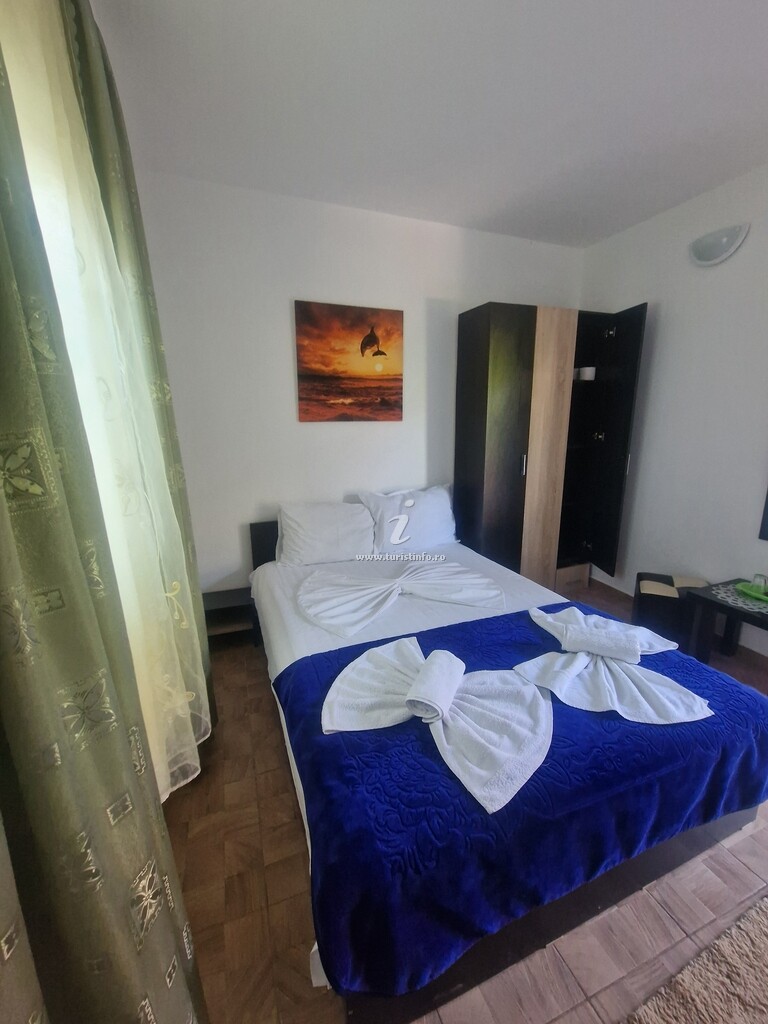 Camere de închiriat Casa Constantin